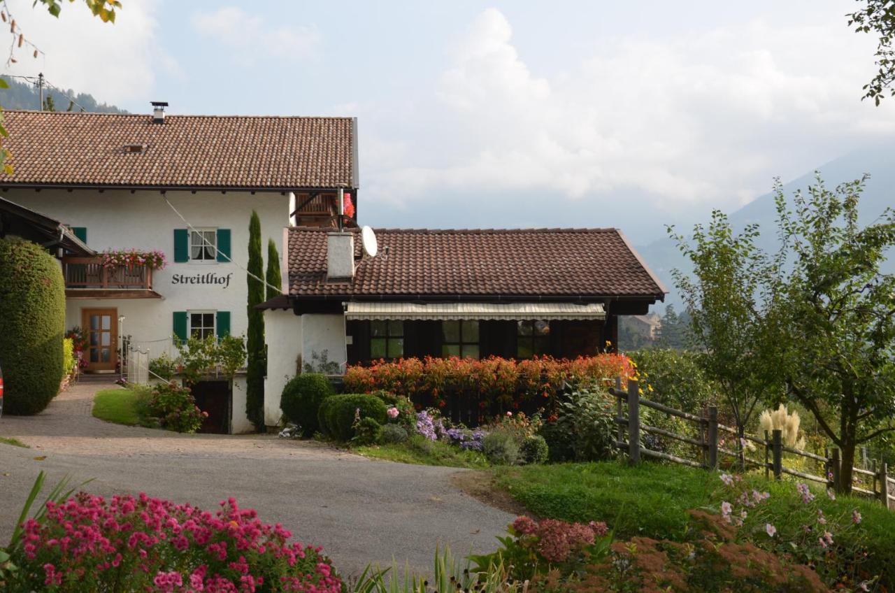 Residence Streitlhof Tirolo Exterior photo